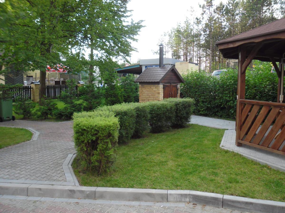 Lesny Dwor Aparthotel Миелно Екстериор снимка