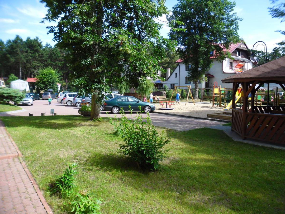 Lesny Dwor Aparthotel Миелно Екстериор снимка