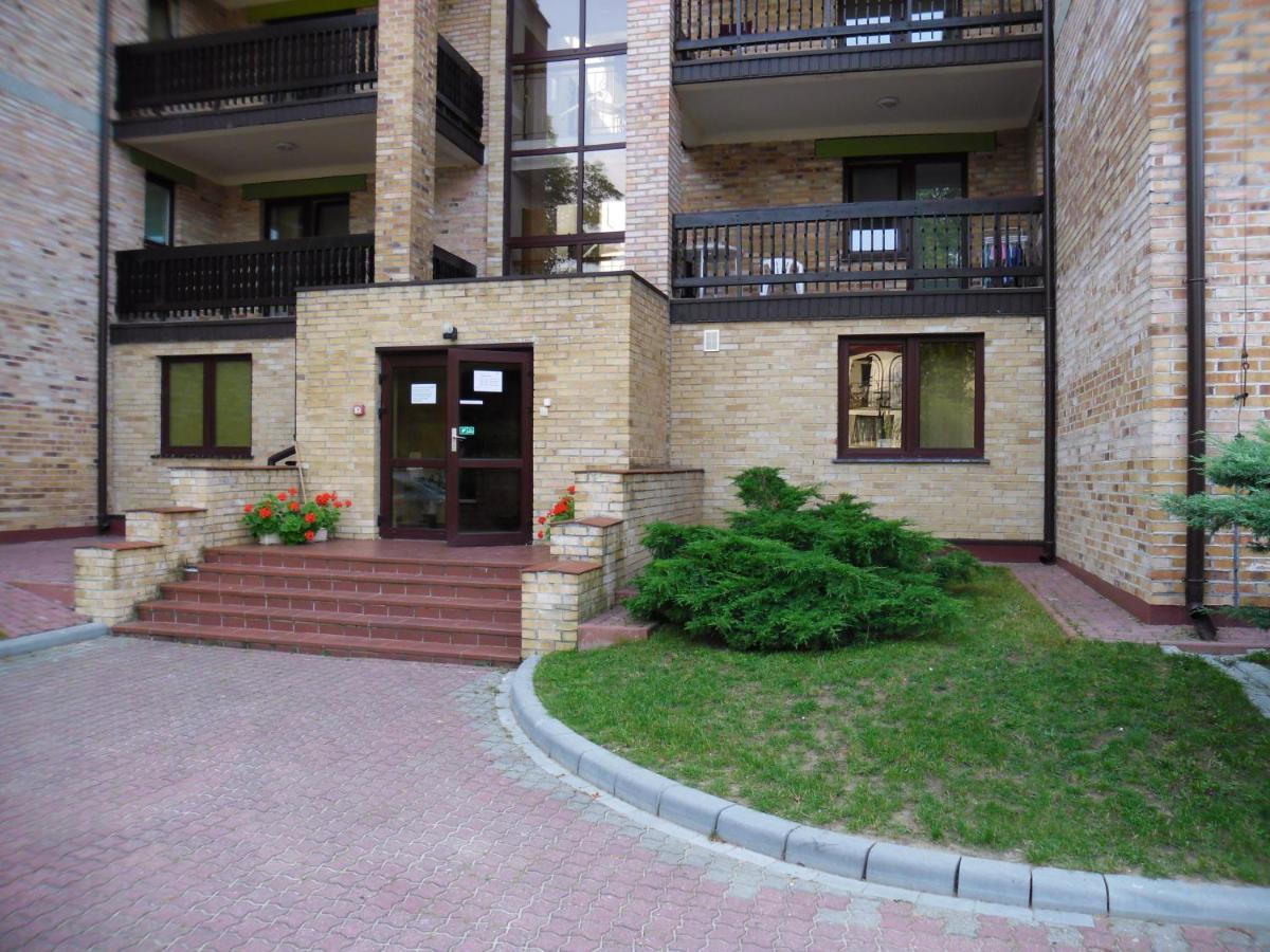 Lesny Dwor Aparthotel Миелно Екстериор снимка
