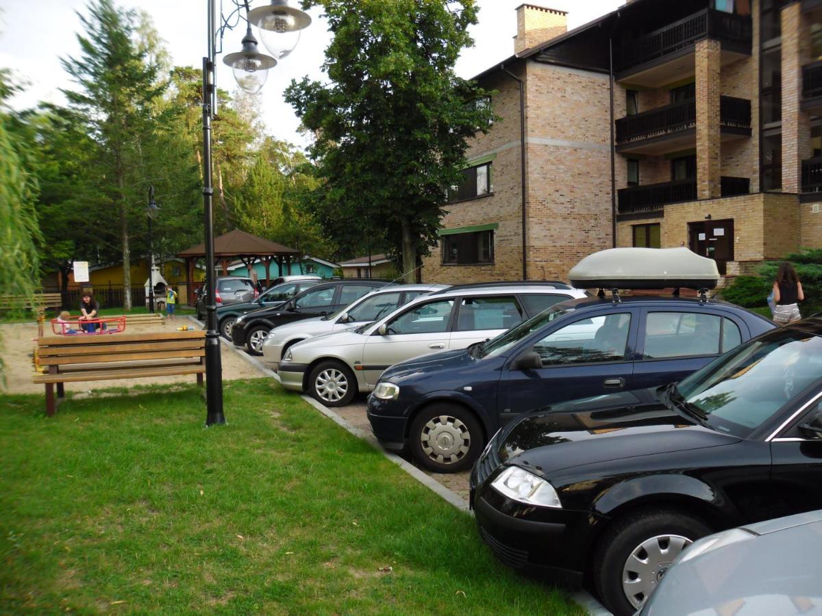 Lesny Dwor Aparthotel Миелно Екстериор снимка